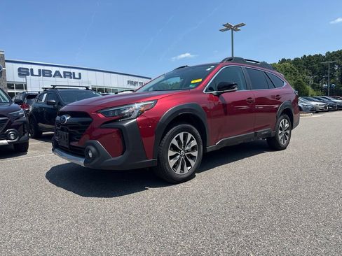 Used 2024 Subaru Outback Limited AWD/4WD image 2