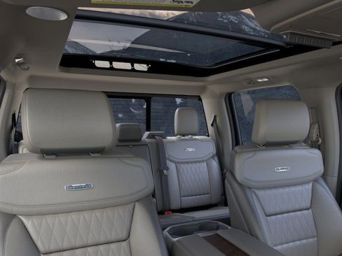 New 2026 Ford F250 Platinum w/ Platinum Plus Package image 22