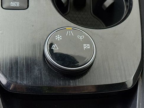 Certified 2021 Nissan Rogue SV AWD/4WD image 11