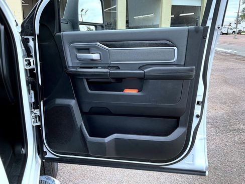 Certified 2023 RAM 2500 Big Horn w/ Level 1 Equipment Group image 17