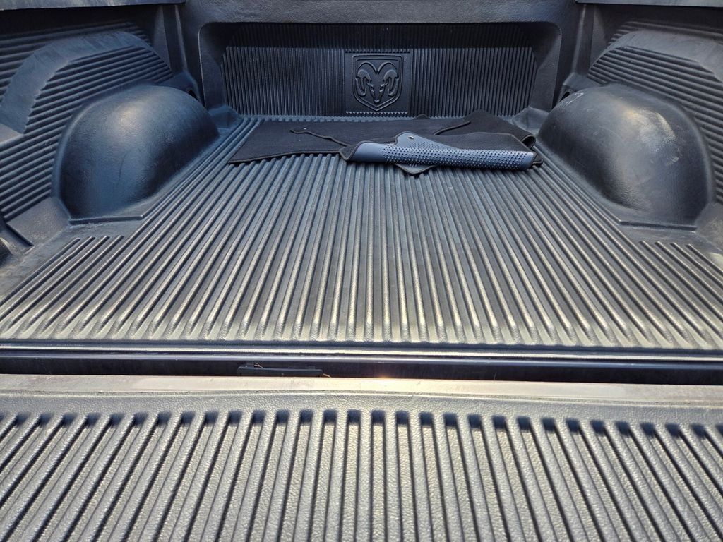 Used 2017 RAM 1500 Sport RWD image 17