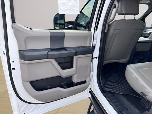 Used 2022 Ford F250 XL w/ Power Equipment Group image 23