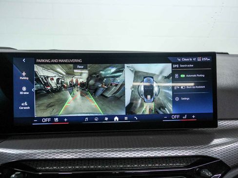 Used 2025 BMW 430i Convertible w/ Premium Package image 28