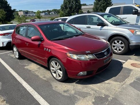 Used 2011 Kia Forte SX FWD image 2