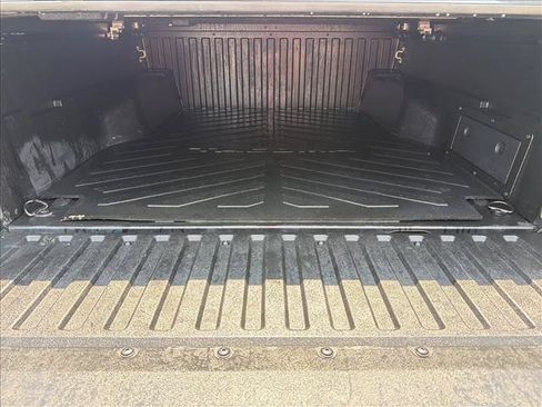 Used 2019 Toyota Tacoma SR5 RWD image 25