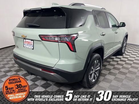 Certified 2025 Chevrolet Equinox LT w/ Convenience Package II AWD/4WD image 4