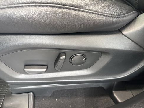 Used 2023 Ford Explorer Limited w/ Limited Technology Package image 22