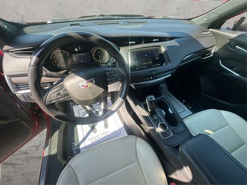 Used 2019 Cadillac XT4 Sport AWD/4WD image 32