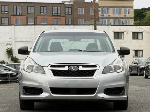 Used 2013 Subaru Legacy 2.5i AWD/4WD image 2