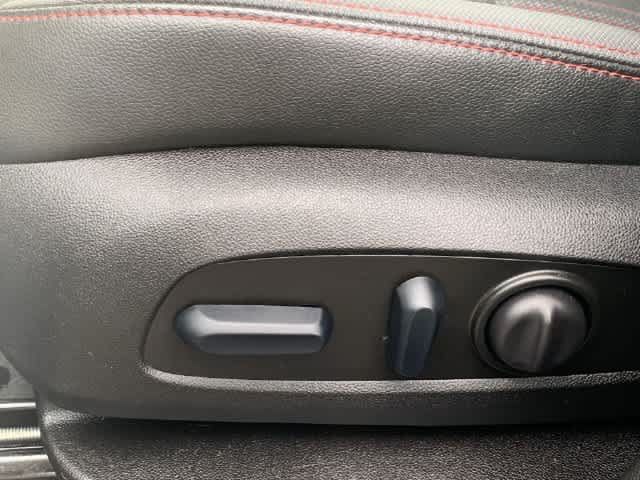 Used 2024 Chevrolet Equinox RS FWD image 17