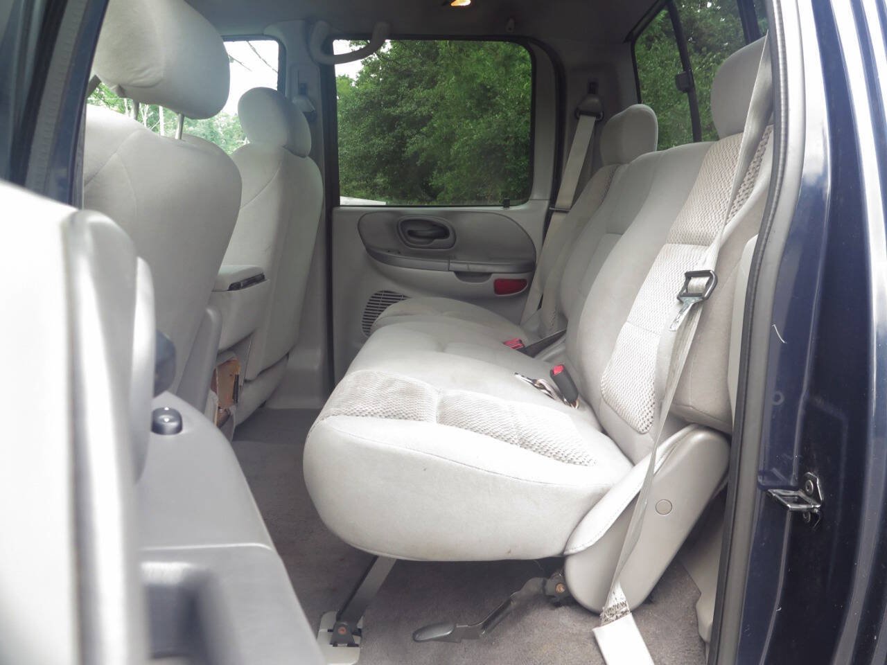 Used 2003 Ford F150 XLT RWD image 12
