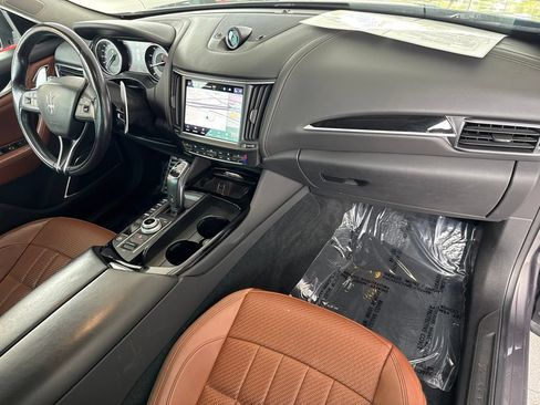 Certified 2022 Maserati Levante Modena AWD/4WD image 17