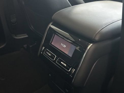 Certified 2025 Lincoln Aviator AWD w/ Jet Appearance Package image 38