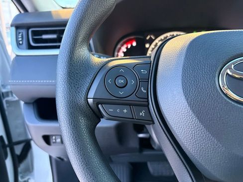 Used 2025 Toyota RAV4 XLE image 22