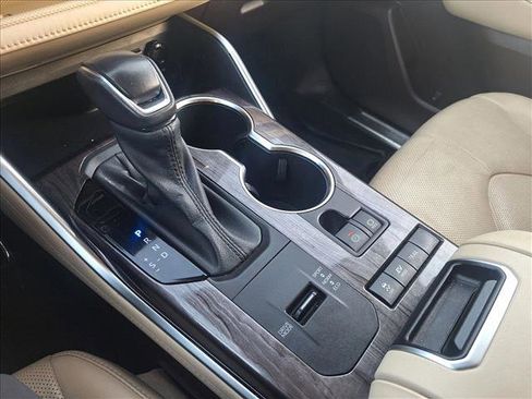 Certified 2021 Toyota Highlander Platinum image 14