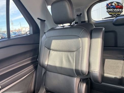 Used 2023 Ford Explorer Limited w/ Limited Technology Package AWD/4WD image 42