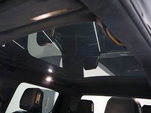 Used 2022 Rivian R1T Adventure image 24