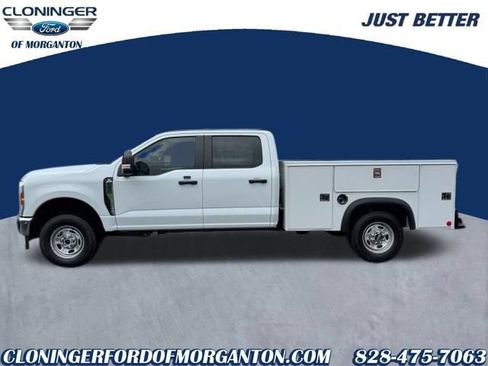 New 2026 Ford F250 XL w/ XL Chrome Package AWD/4WD image 4