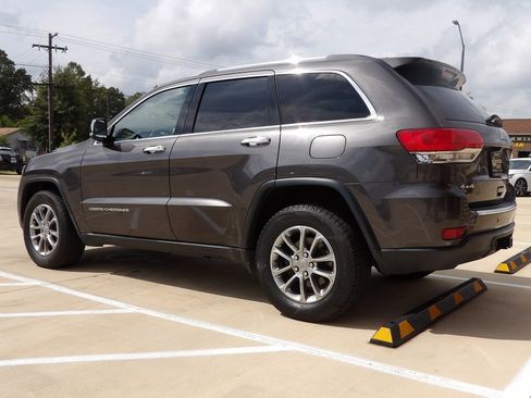 Used 2016 Jeep Grand Cherokee Limited image 3