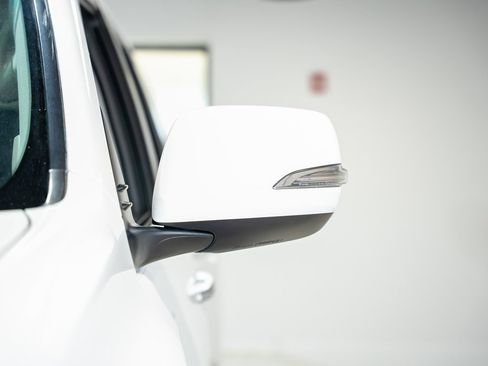 Used 2017 Lexus GX 460 Premium w/ Premium Package image 9