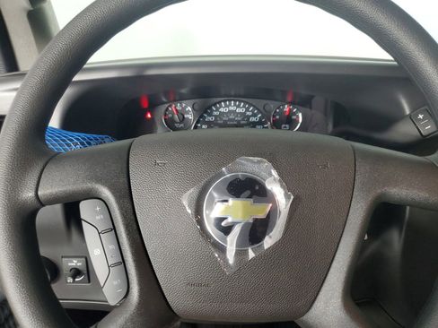 New 2026 Chevrolet Express 2500 w/ Driver Convenience Package RWD image 24