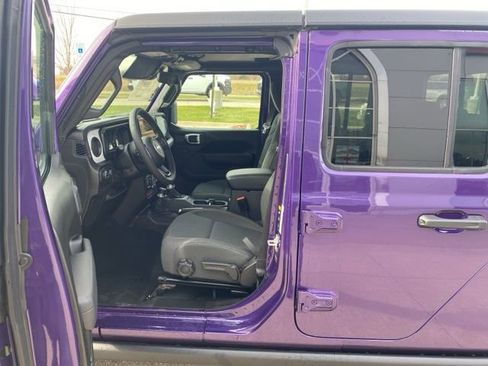 New 2026 Jeep Gladiator Willys AWD/4WD image 13