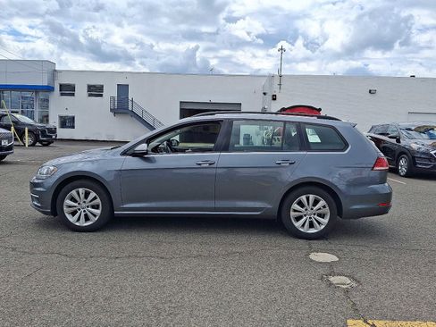 Used 2019 Volkswagen Golf S AWD/4WD image 4