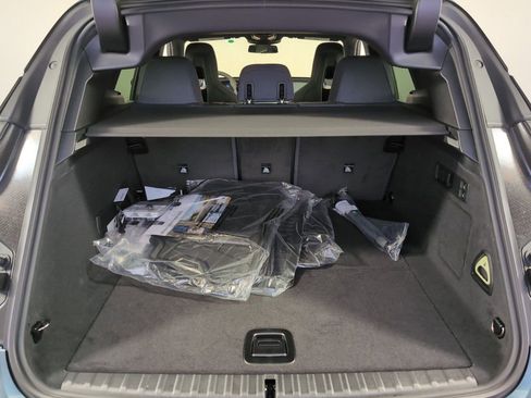 Used 2025 BMW iX xDrive50 w/ Premium Package image 31