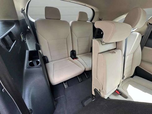 Used 2020 Kia Sorento LX image 41