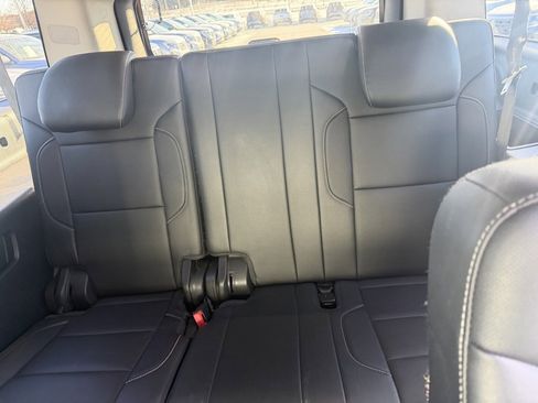 Used 2019 Chevrolet Suburban Premier image 35
