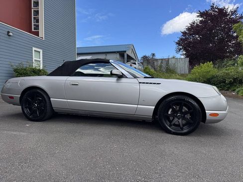 Used 2004 Ford Thunderbird RWD image 3