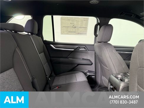 Used 2025 GMC Acadia Elevation image 38