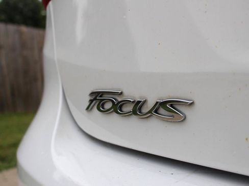 Used 2015 Ford Focus SE w/ Equipment Group 201A FWD image 41