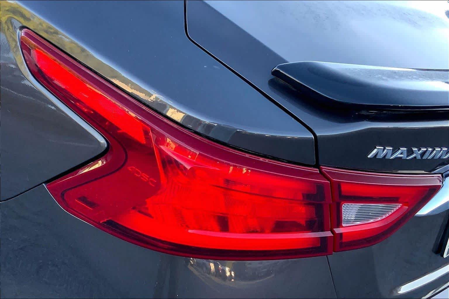 Used 2016 Nissan Maxima SR FWD image 25