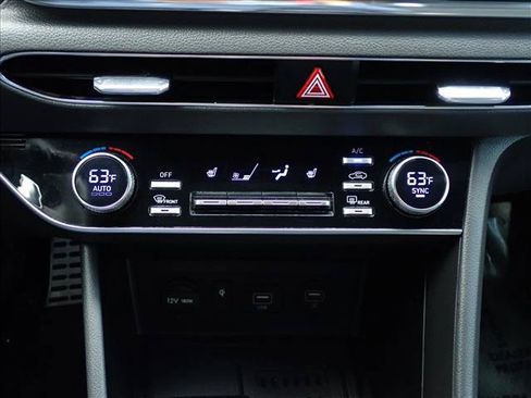 Used 2022 Hyundai Sonata SEL Plus w/ Preferred Accessory Package FWD image 18