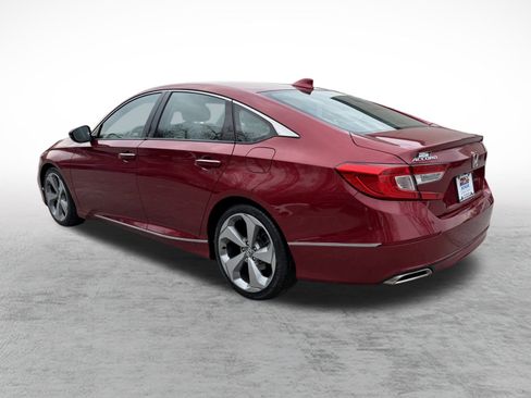 Used 2018 Honda Accord Touring image 5
