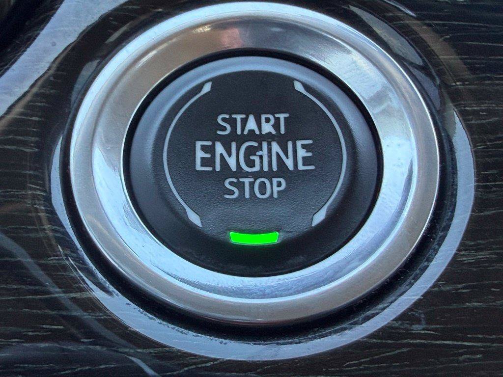 Used 2021 Cadillac XT6 Premium Luxury FWD image 19
