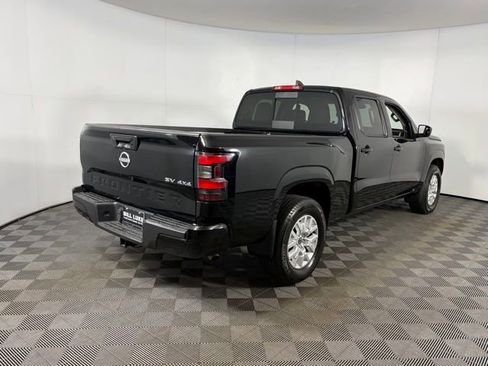 Used 2024 Nissan Frontier SV image 7