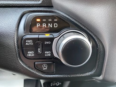 Used 2020 RAM 1500 Big Horn AWD/4WD image 38
