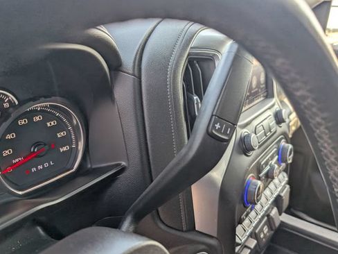 Used 2021 Chevrolet Silverado 1500 LTZ AWD/4WD image 22