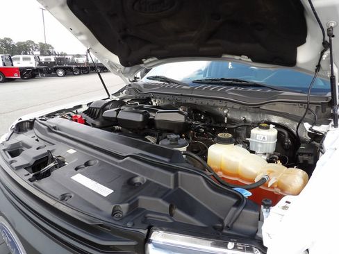 Used 2017 Ford F250 XL w/ Power Equipment Group image 36