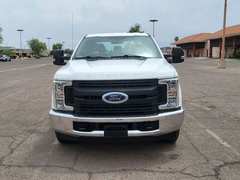 Used 2018 Ford F250 XL w/ Power Equipment Group RWD image 3