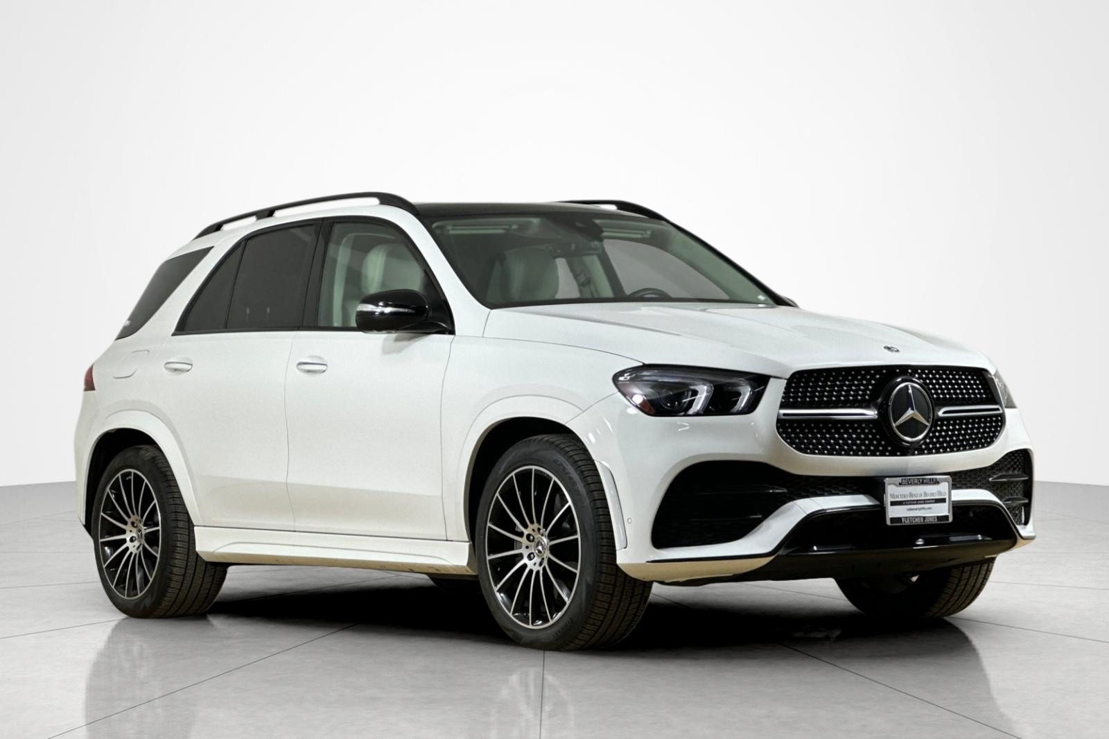 Used 2023 Mercedes-Benz GLE 450 4MATIC w/ AMG Line Exterior image 7