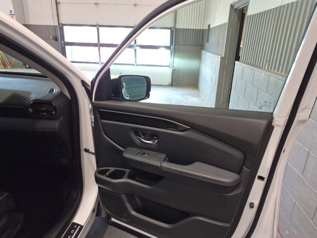 Used 2023 Honda Pilot Elite image 29