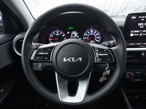 Used 2023 Kia Forte LXS w/ LXS Technology Package image 31