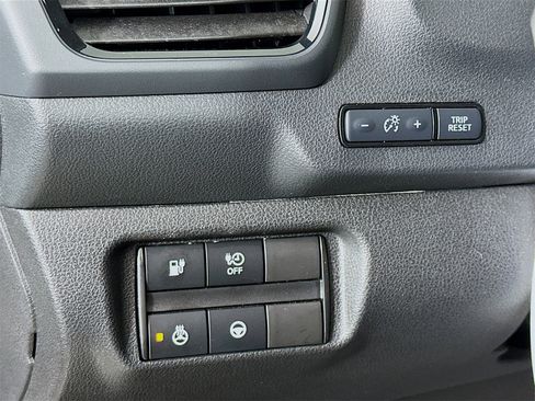 Used 2025 Nissan Leaf SV Plus image 10