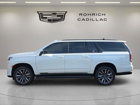 Certified 2022 Cadillac Escalade ESV Sport Platinum image 10