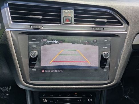 Used 2022 Volkswagen Tiguan SE AWD/4WD image 26