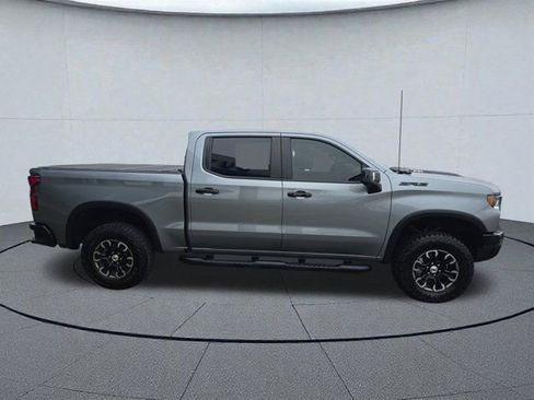 Used 2024 Chevrolet Silverado 1500 ZR2 w/ Technology Package image 6