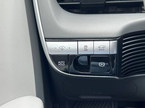Certified 2024 Hyundai Ioniq 5 SEL RWD image 36